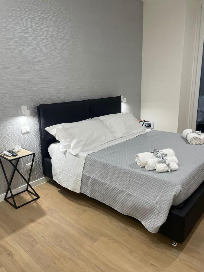 Luna&Sole Oreste Apartments - Self Check-In Бари Экстерьер фото